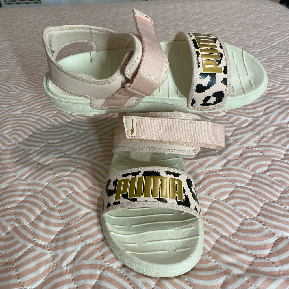 PUMA  Women Sandal Size 8.5 LT White Pink black Gold